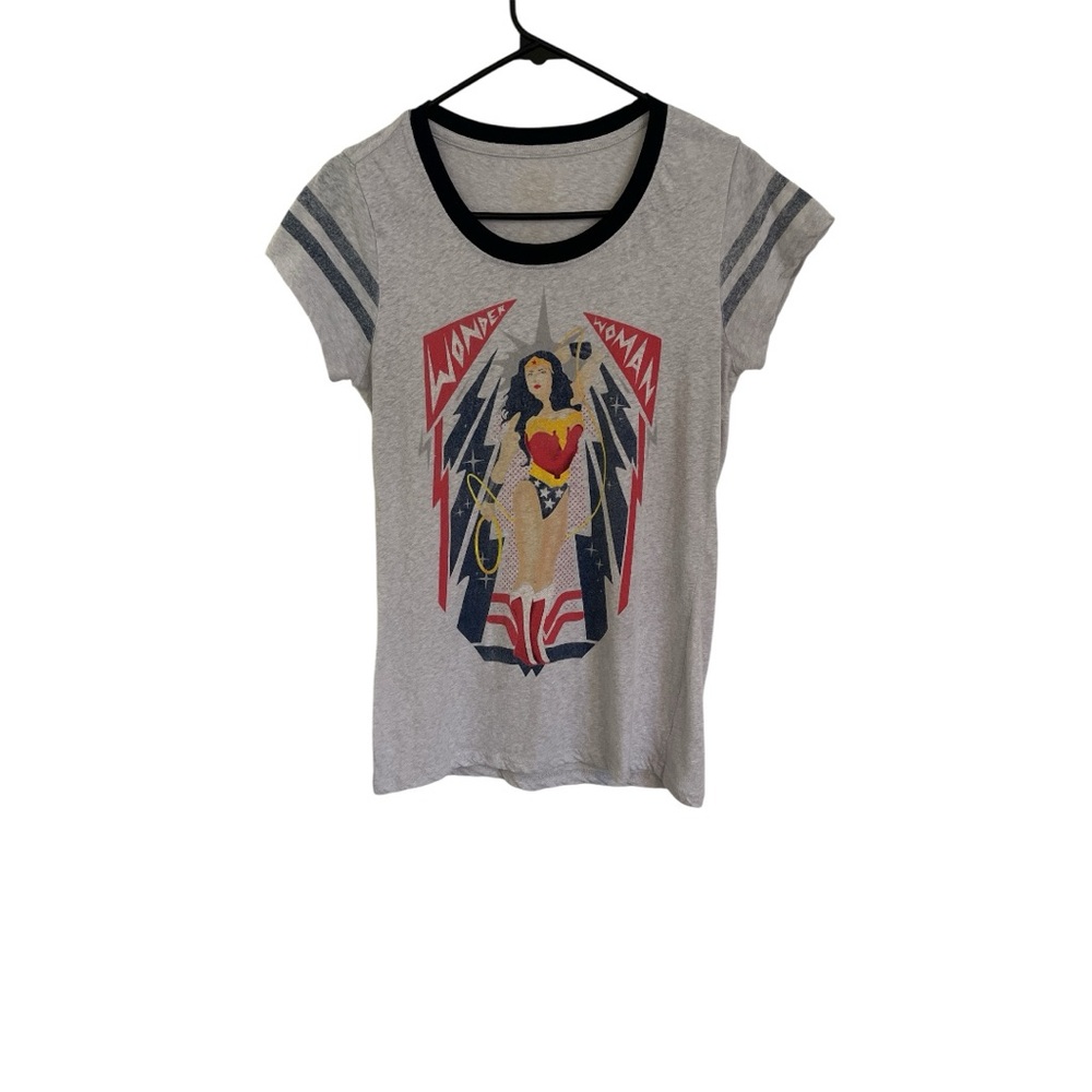 DC Comics Wonder Woman T-Shirt Universal Studios Orlando Size M